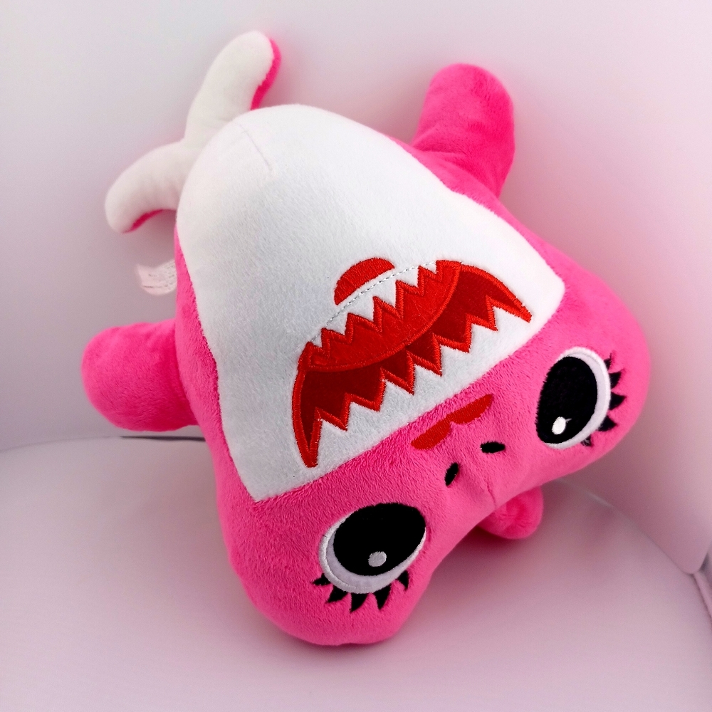 🍎Shark monster cute plushie
